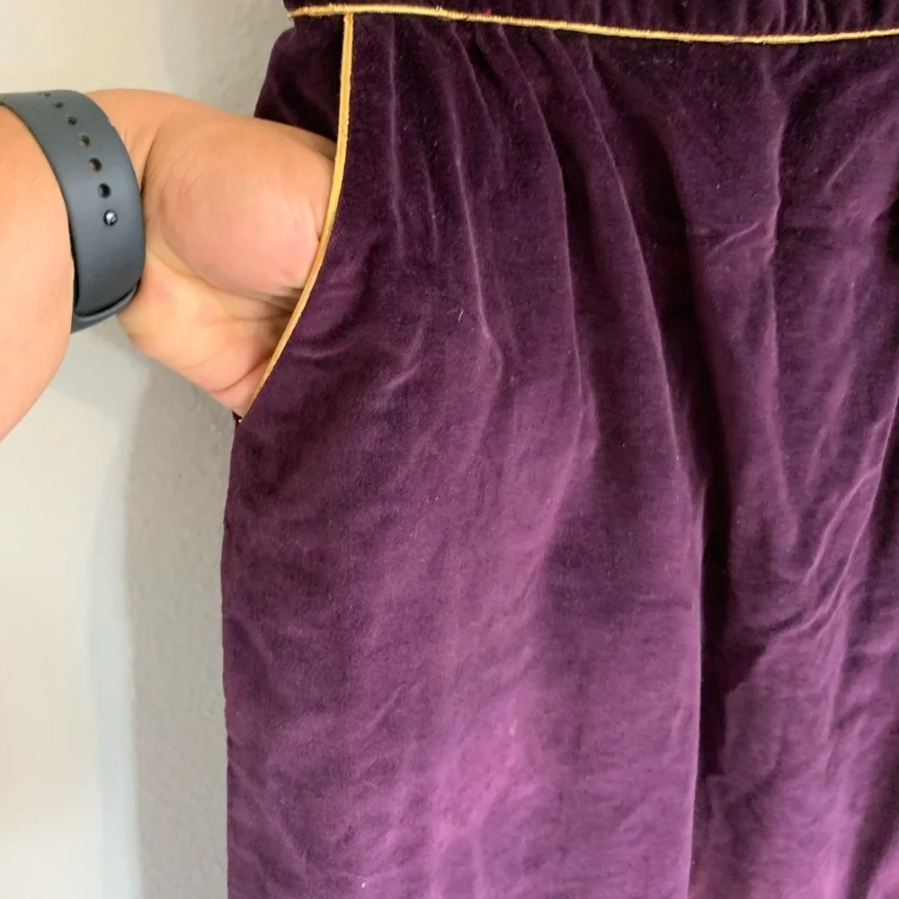 Vintage Purple Velvet Skirt Size 11 Missing back button zip fly